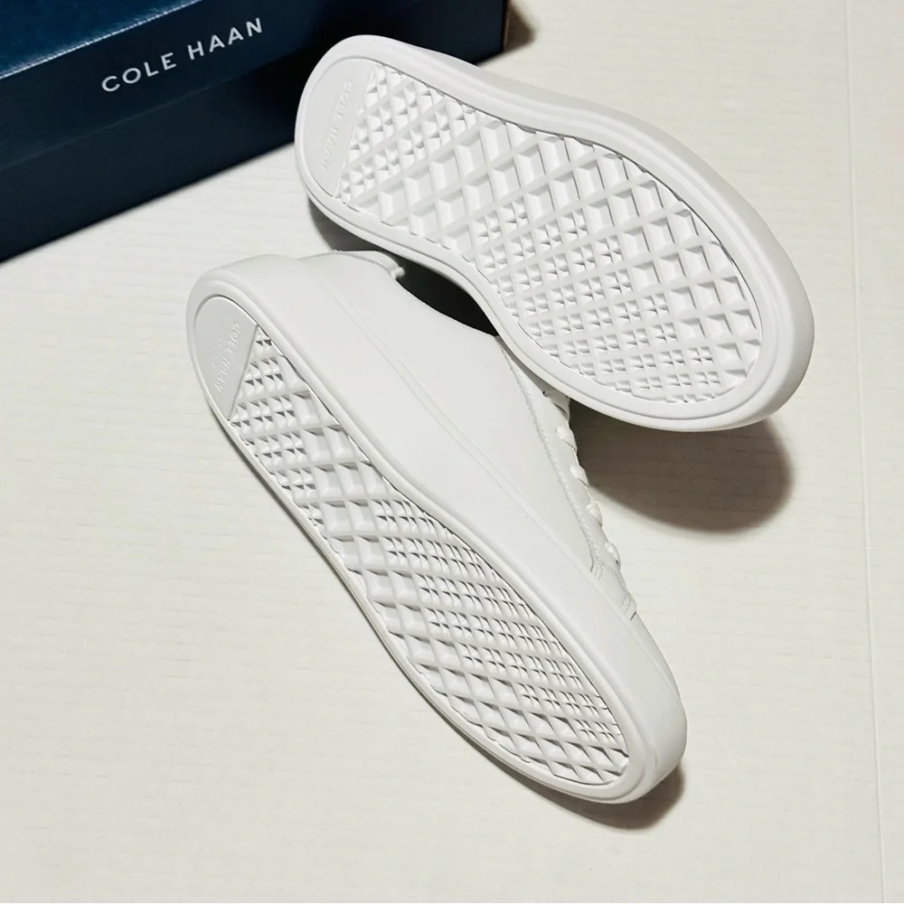 Cole Haan Grand Crosscourt Daily Sneaker Size 6 NEW - Picture 3 of 16